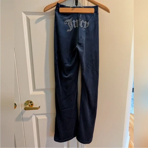 JUICY COUTURE Velour OG Bling Tracksuit Hoodie & Pant Set in navy blue - Picture 9 of 13